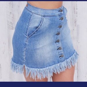 Fringe mini skirt